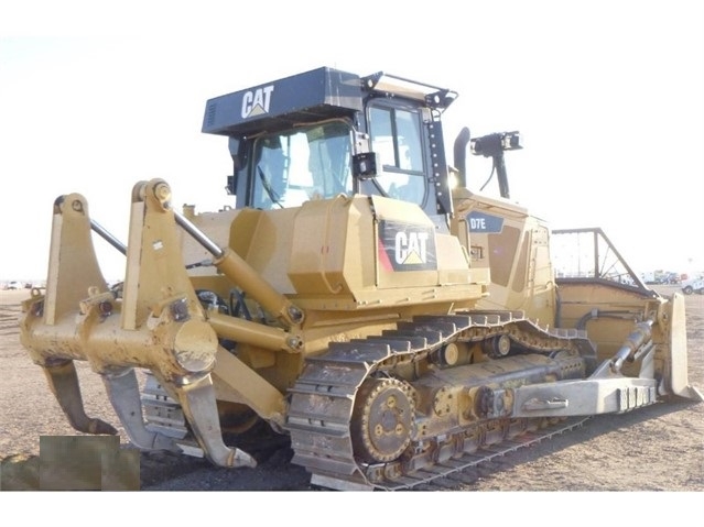 Tractores Sobre Orugas Caterpillar D7E de segunda mano en venta Ref.: 1575599850611404 No. 4