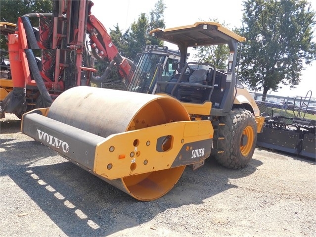 Compactadora Vibratoria Volvo SD115