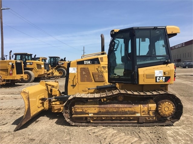 Dozers/tracks Caterpillar D5K