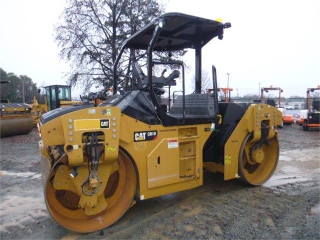 Compactadora Vibratoria Caterpillar CB10 usada en buen estado Ref.: 1580332666261667 No. 2