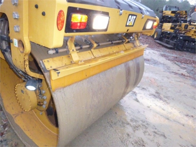 Compactadora Vibratoria Caterpillar CB10 usada en buen estado Ref.: 1580332666261667 No. 4