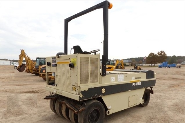 Compactadora Con Llantas Ingersoll-rand PT125R usada a la venta Ref.: 1580418440839108 No. 4