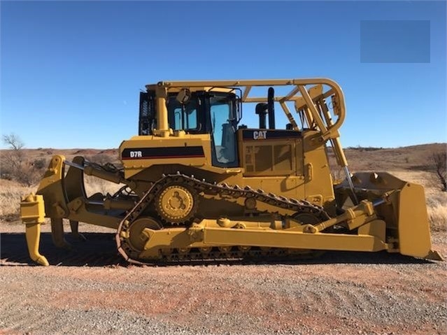 Tractores Sobre Orugas Caterpillar D7R en venta Ref.: 1580420031997862 No. 3