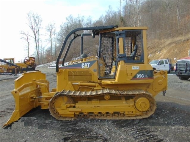 Dozers/tracks Caterpillar D5G