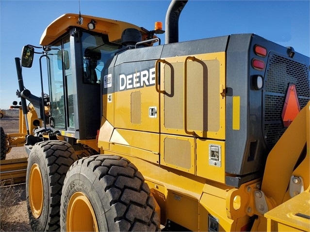 Motoconformadoras Deere 672G de medio uso en venta Ref.: 1581543524218738 No. 4