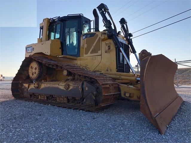 Dozers/tracks Caterpillar D6T