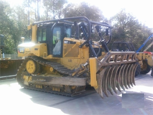 Tractores Sobre Orugas Caterpillar D6T importada a bajo costo Ref.: 1582588893147147 No. 2