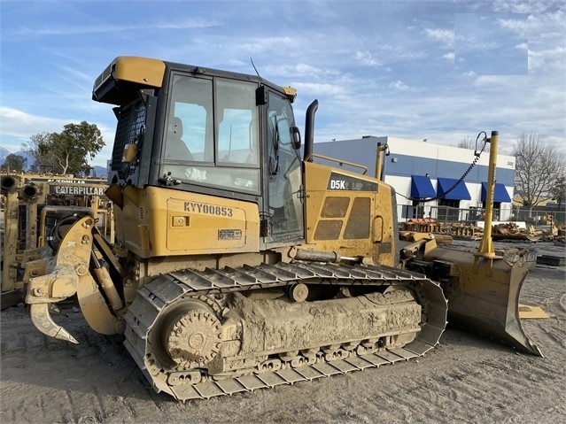 Dozers/tracks Caterpillar D5K