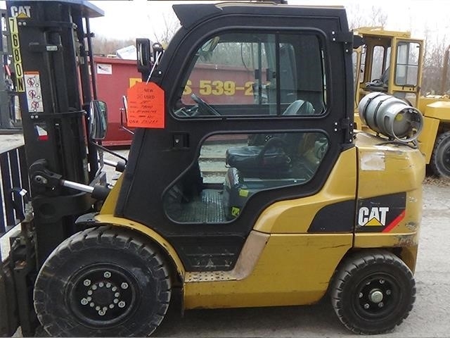 Montacargas Caterpillar P8000 en venta Ref.: 1583268632297200 No. 3