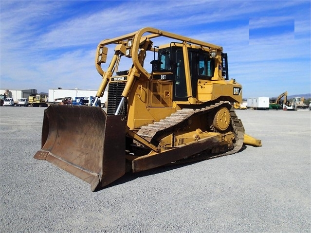 Dozers/tracks Caterpillar D6T