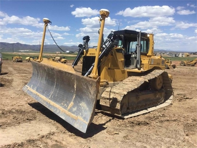 Tractores Sobre Orugas Caterpillar D6T