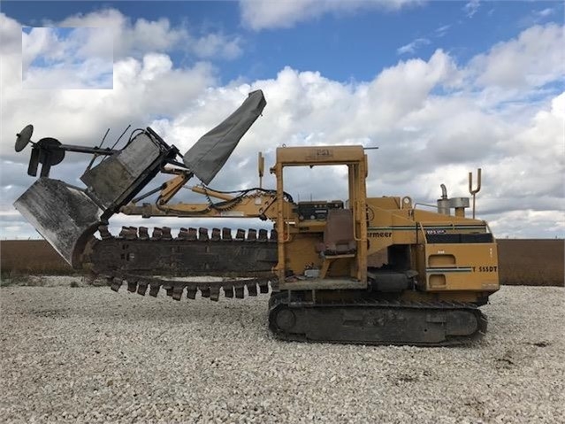 Trencher Vermeer T555