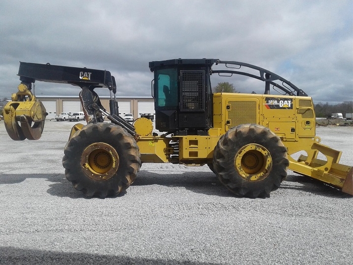 Forestales Maquinas Caterpillar 525D de importacion a la venta Ref.: 1586284203124368 No. 2