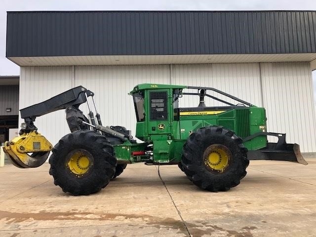 Forestales Maquinas Deere 748L