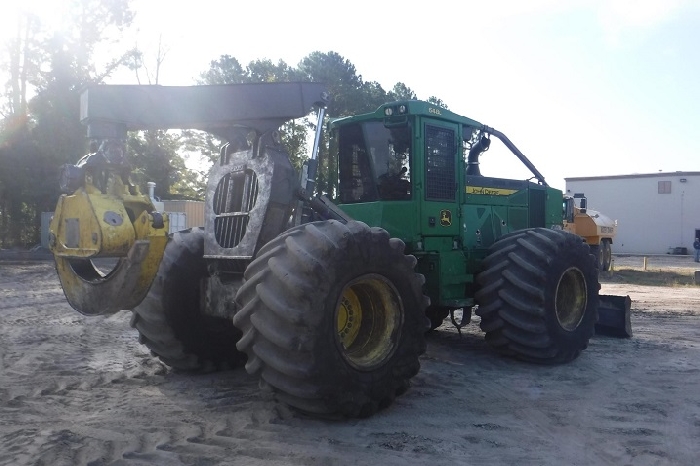 Forestales Maquinas Deere 648L de segunda mano a la venta Ref.: 1586884815412985 No. 2