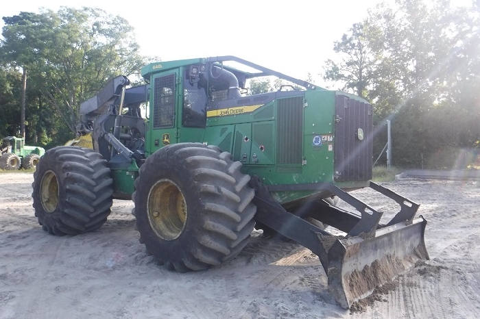 Forestales Maquinas Deere 648L de segunda mano a la venta Ref.: 1586884815412985 No. 3