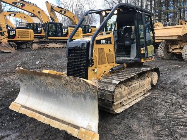 Dozers/tracks Caterpillar D5K