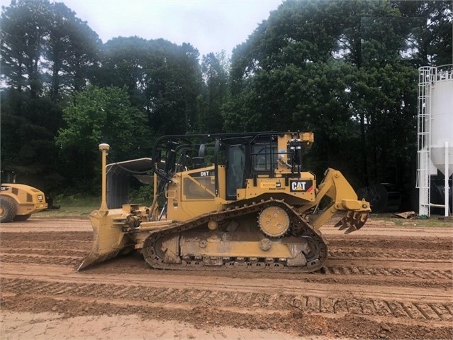 Dozers/tracks Caterpillar D6T