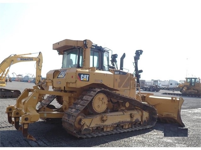 Tractores Sobre Orugas Caterpillar D6T de segunda mano en venta Ref.: 1587684332355106 No. 3