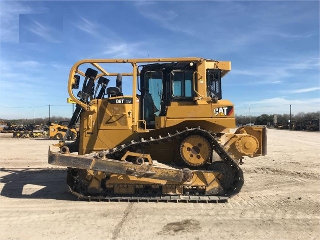 Dozers/tracks Caterpillar D6T