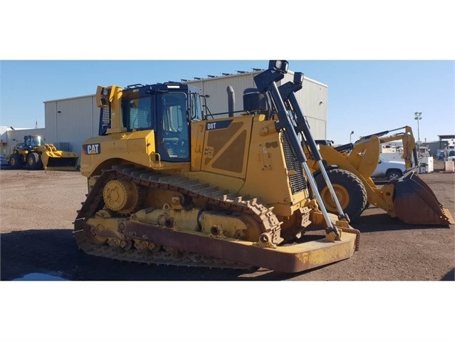 Dozers/tracks Caterpillar D8T