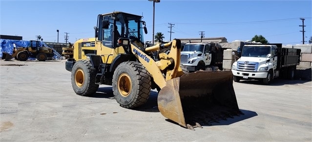 Cargadoras Sobre Ruedas Komatsu WA270 en buenas condiciones Ref.: 1588183887170440 No. 3