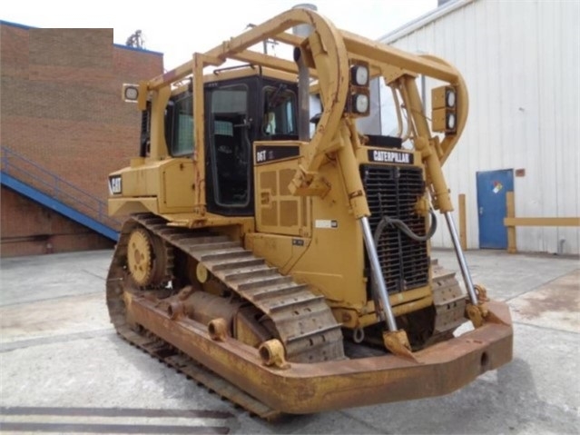 Dozers/tracks Caterpillar D6T