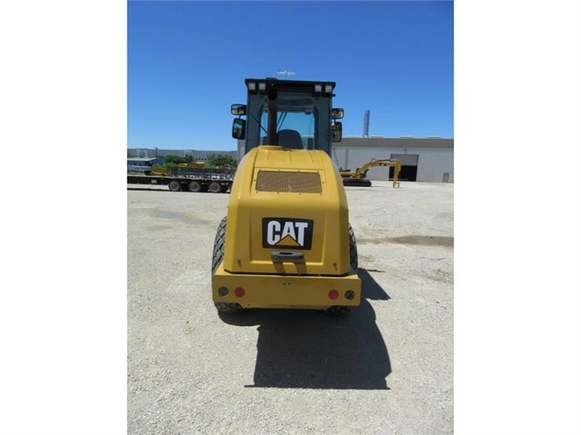 Compactadora Vibratoria Caterpillar CS44 de segunda mano en venta Ref.: 1588813684433167 No. 4