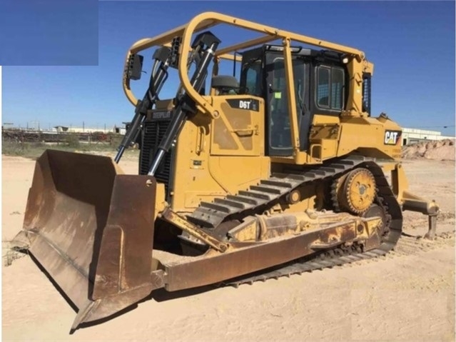 Dozers/tracks Caterpillar D6T