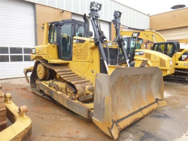 Dozers/tracks Caterpillar D6T