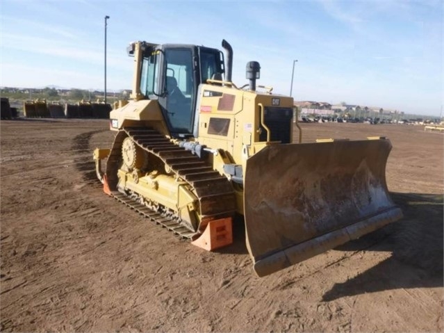 Dozers/tracks Caterpillar D6N