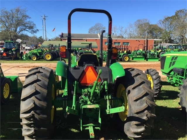 Agricultura Maquinas Deere 5055E de segunda mano a la venta Ref.: 1590516734617422 No. 4