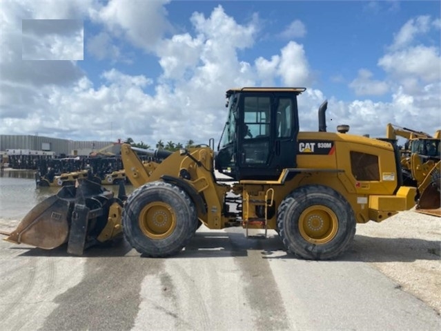 Wheel Loaders Caterpillar 930