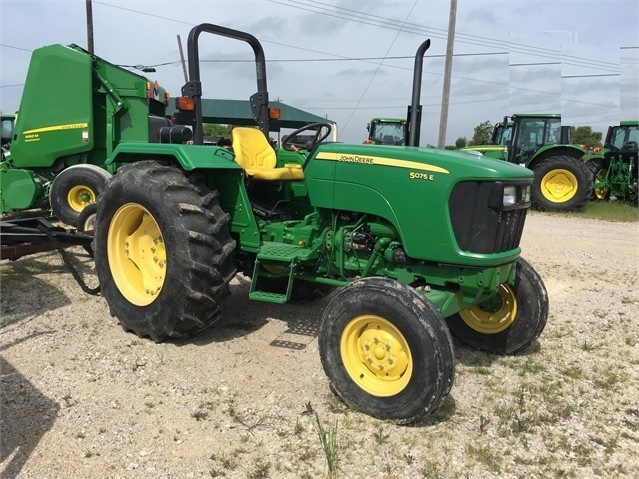 Agricultura Maquinas Deere 5075E usada a la venta Ref.: 1590795374114398 No. 2