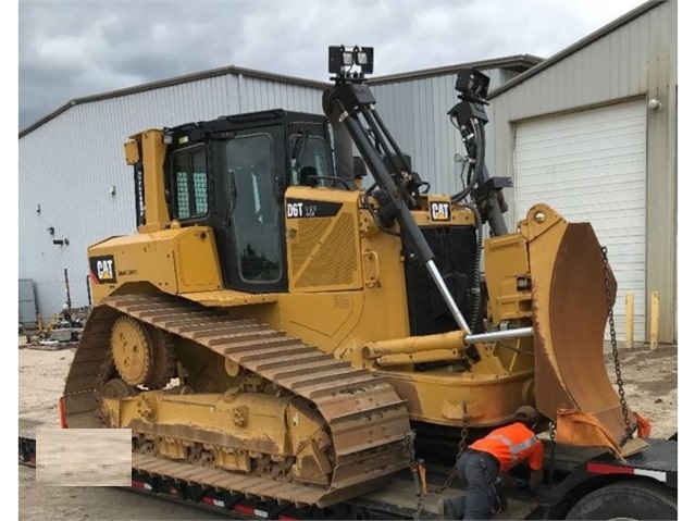 Dozers/tracks Caterpillar D6T