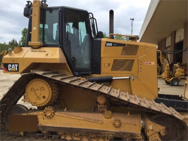 Tractores Sobre Orugas Caterpillar D6N seminueva en venta Ref.: 1591666603997163 No. 2