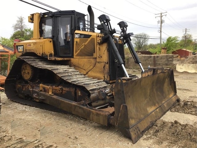 Dozers/tracks Caterpillar D6T