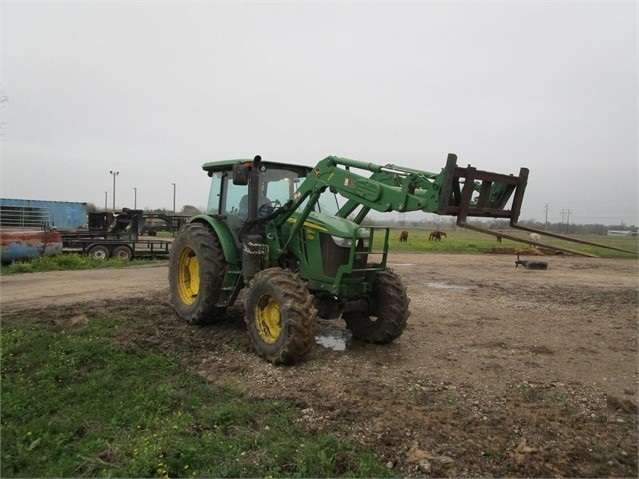 Agricultura Maquinas Deere 6120 usada a buen precio Ref.: 1591736932970900 No. 2