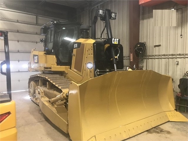 Dozers/tracks Caterpillar D7E