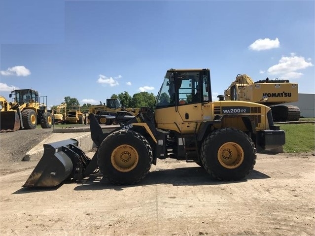 Cargadoras Sobre Ruedas Komatsu WA200