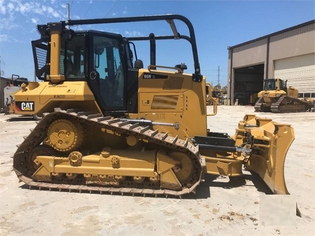 Dozers/tracks Caterpillar D6N