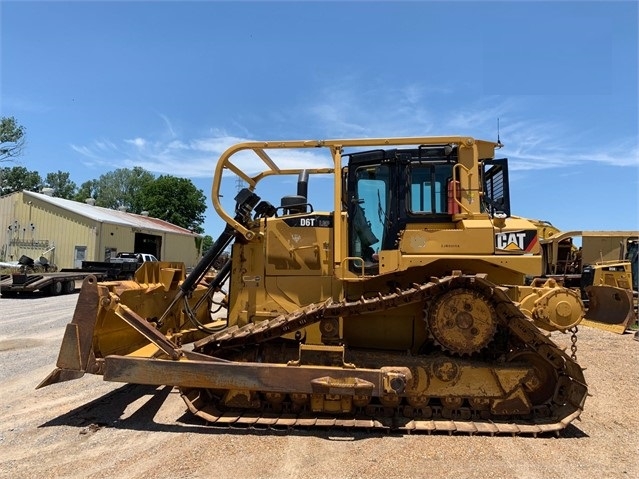 Dozers/tracks Caterpillar D6T