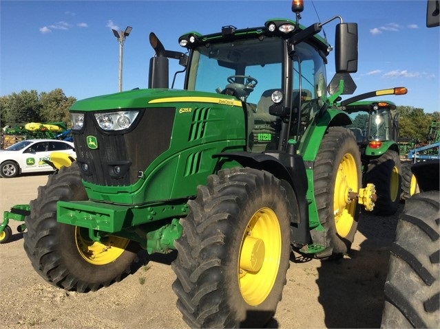 Agricultura Maquinas Deere 6215 usada a la venta Ref.: 1594319150200822 No. 2