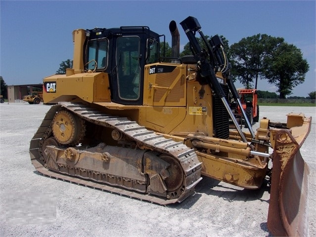 Dozers/tracks Caterpillar D6T