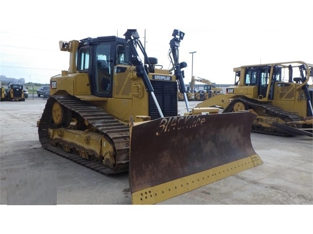 Tractores Sobre Orugas Caterpillar D6T de segunda mano en venta Ref.: 1595295661369621 No. 2