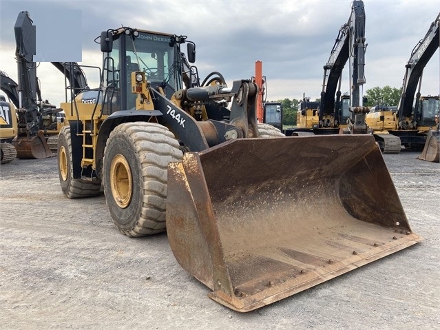 Wheel Loaders Deere 744K