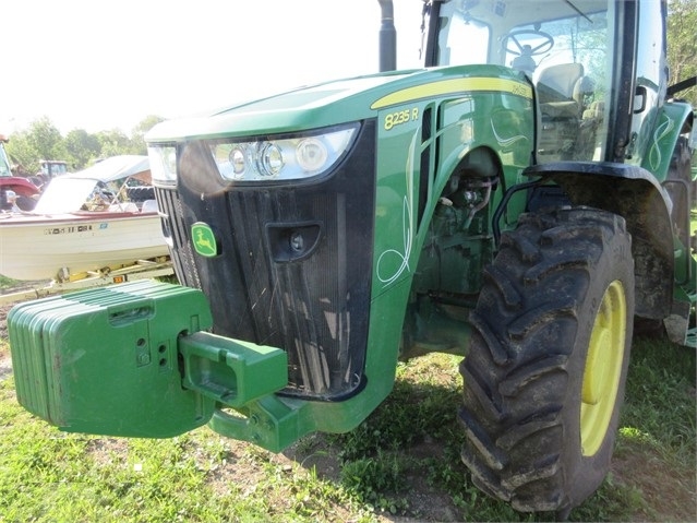 Agricultura Maquinas Deere 8235R seminueva en venta Ref.: 1595612494507871 No. 4