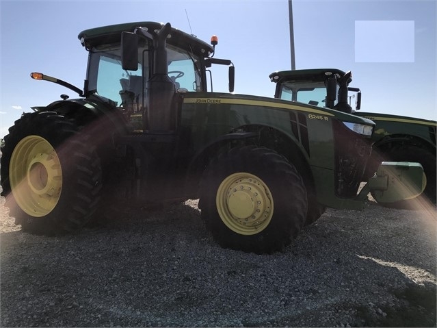 Agricultura Maquinas Deere 8245R de segunda mano a la venta Ref.: 1595968821061161 No. 3