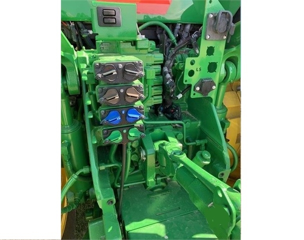 Agricultura Maquinas Deere 8245R de segunda mano a la venta Ref.: 1596041792370455 No. 4