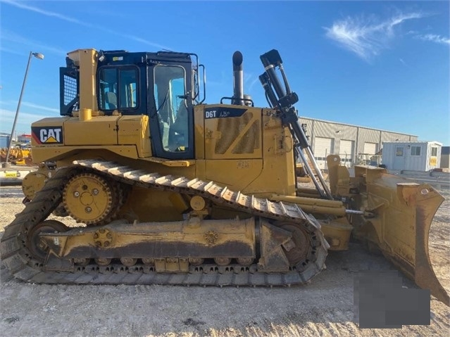 Dozers/tracks Caterpillar D6T